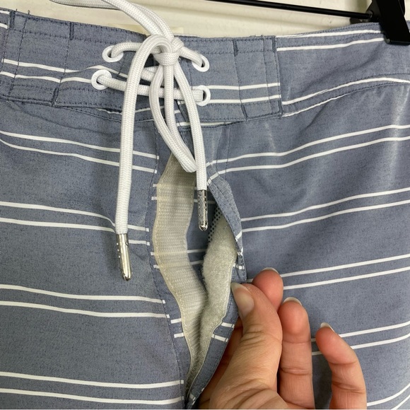 Bonobos Striped Swim Trunk/ Board Short in Blue and White size 33 - Picture 6 of 8